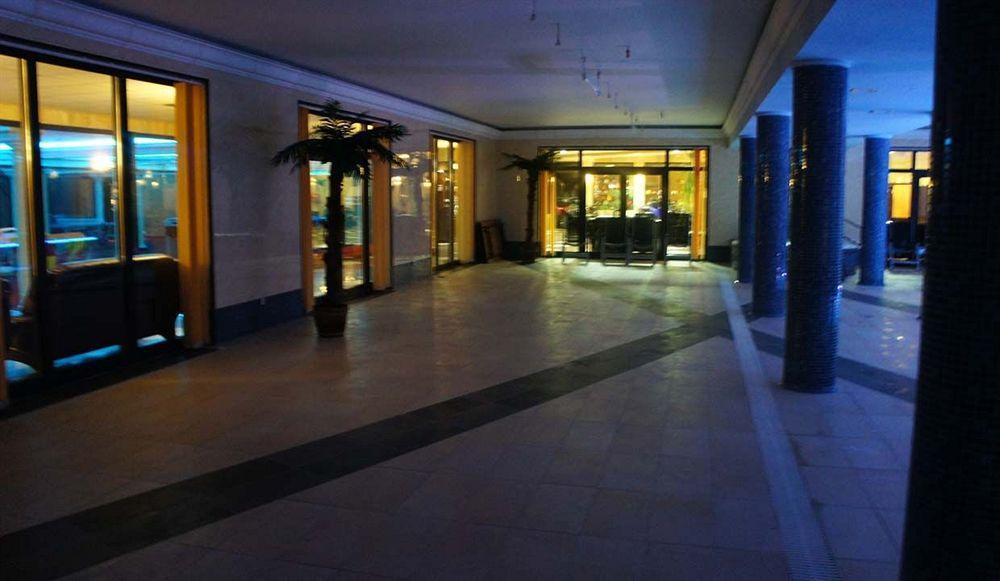 Hotel Dobosz Police Exteriér fotografie